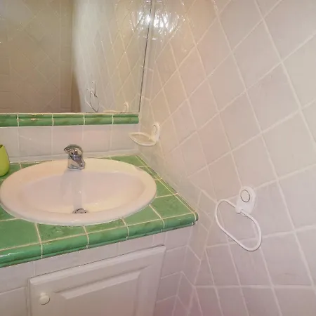 Casa vacanze Les Mas De By Interhome Cogolin